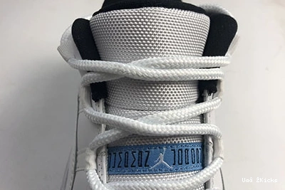 Air ”Legend 11 Blue“ Jordan 700 Sleek Low AV2187-117 0807